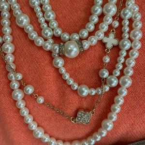 Vintage faux pearl neclace - absolutely elegant